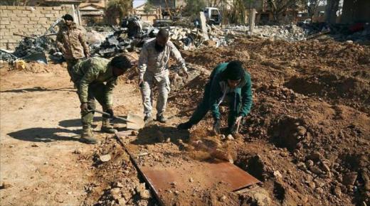 المجلس الأعلى للدولة في ليبيا يطالب بمحاكمة قوات حفتر لنبشهم قبور عناصر مجلش شورى بنغازي