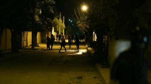 احتجاجات تونسية ضد “قانون المالية 2018” أمام مبنى محافظة العاصمة تونس