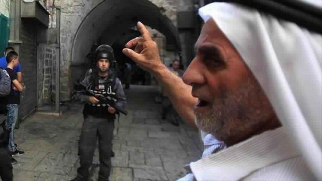 آمال المقدسيين تتعلق بقمة منظمة التعاون الإسلامي للدفاع عن القدس والأقصى