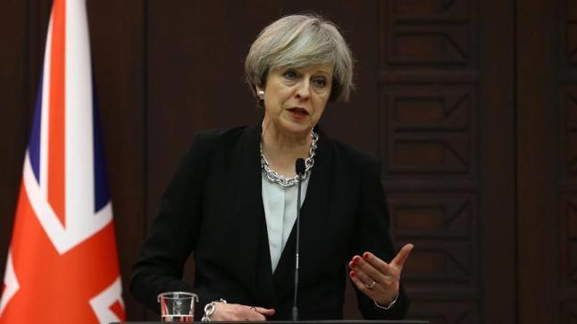 رئيسة الوزراء البريطانية تستقبل نظيرها القطري لتعزيز سبل التعاون الإقتصادي بين قطر ولندن