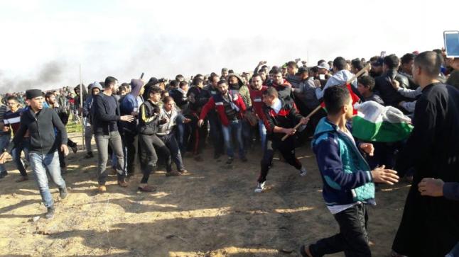 استشهاد شابين فلسطينيين وإصابة العشرات في قطاع غزة خلال جمعة الغضب الثالثة