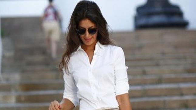 تفسير حلم ارتداء ملابس بيضاء في المنام