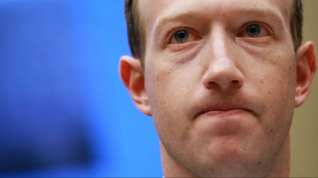 تقرير .. مارك زوكيربرج غاضب من آبل