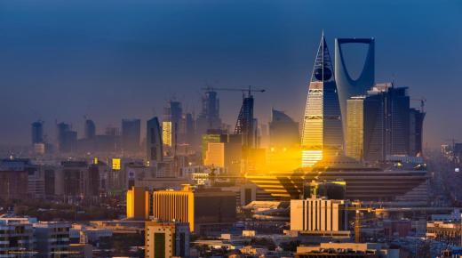 المملكة العربية السعودية تعزز صندوق الثروة بضخ مبلغ 27 مليار دولار