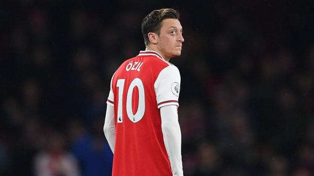 أرتيتا يرد على تصريحات أوزيل: “ضميري مرتاح لاستبعاده من الفريق”