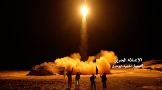 ميليشيات الحوثي تستهدف مدينة جازان بصاروخ باليستي بالتزامن مع معارك الحديدة