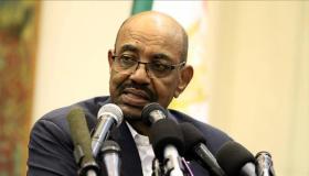 البشير يصل العاصمة الروسية في زيارة رسمية بالتزامن مع المباراة النهائية لبطولة كاس العالم