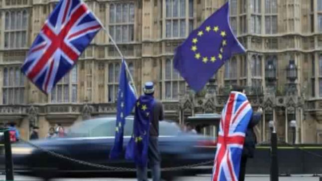 ماي تستقبل كبير مفاوضي الاتحاد الأوروبي قبيل مفاوضات بريكست الجديدة