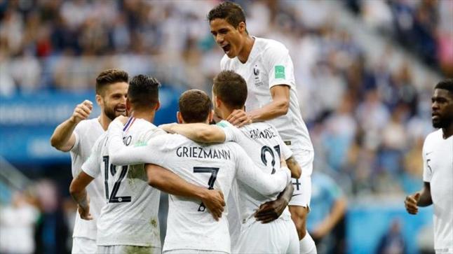 فوز المنتخب الفرنسي على منتخب الأوروجواي في أولى مباريات دور الربع النهائي بكأس العالم