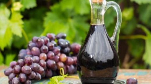 أضرار وفوائد خل العنب للجسم والبشرة