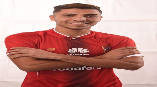 محمد شريف عن انتقاله لبيراميدز: “محصلش.. الجنيه في الأهلي بعشرة برة”