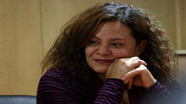 كاملة أبو ذكري تكشف سر هجومها على أبطال بـ”100 وش”: “أقصد فنانَيْن فقط”