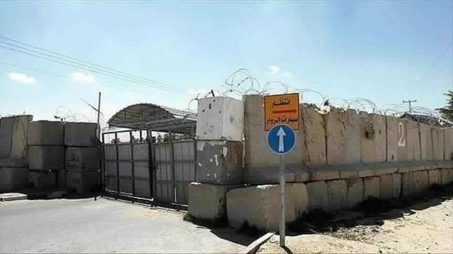 الاحتلال الإسرائيلي يغلق جميع معابره مع قطاع غزة المحاصر اعتبارا من اليوم