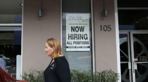 بدء رفع الحد الأدنى للأجور في 40 ولاية وبلدية بالولايات المتحدة الأمريكية من بداية العام الجاري