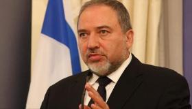 وزير دفاع الاحتلال الإسرائيلي يتعهد بمواجهة مطلقي الطائرات الورقة الحارقة