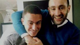 “أحمد السقا الصغير”.. تعليق الجمهور بعد انتشار صور ابن أحمد السقا في حفل تخرجه