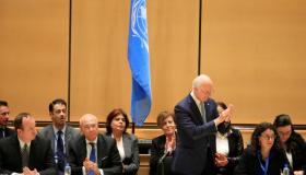 تفجير حمص يلقي بظلاله على مفاوضات جنيف، والمبعوث الأممي يحذر من تعطيلها