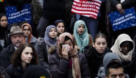 إيران تواجه ترامب بالمعاملة بالمثل، مع قلق أوروبي أممي تجاه إجراءات ترامب حول اللاجئين