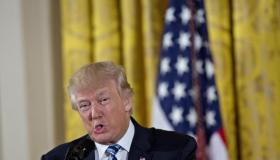 استثناء البريطانيين والكنديين والإستراليين الحاملين لجنسيات الدول الإسلامية السبع من قانون ترامب