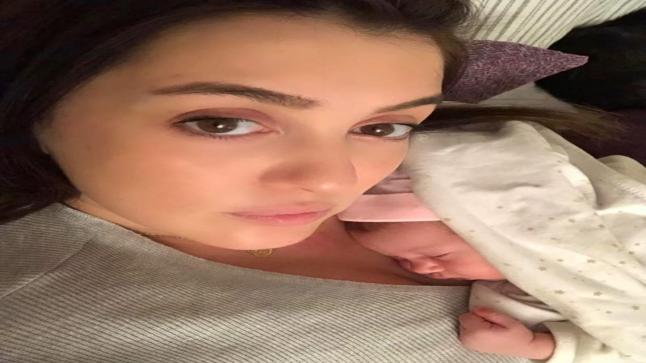 بكلمات مؤثرة .. كندة علوش تهنئ أصالة بألبومها الجديد