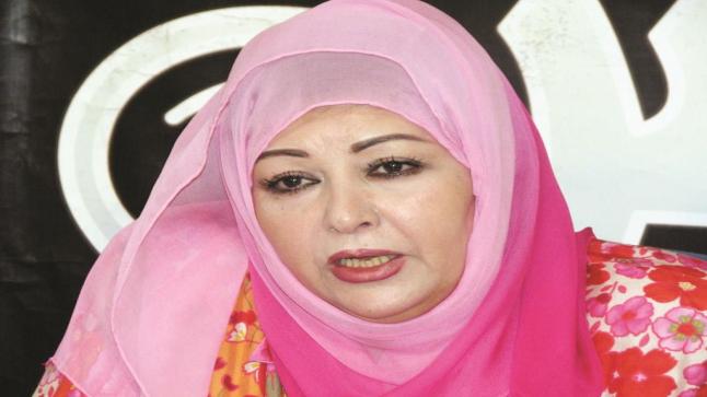 عفاف شعيب تدافع عن يوسف الشريف.. وتكشف حقيقة تجسيد شخصية “سيدة القطار”