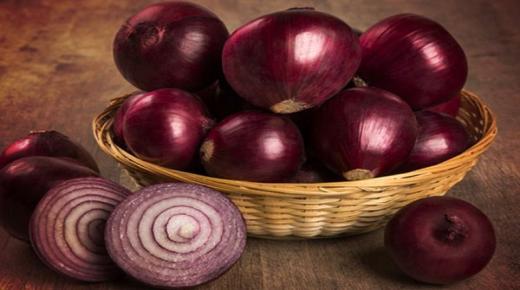 فوائد اكل البصل وقيمة الغذائية للانسان