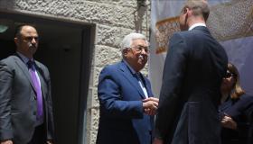 الأمير ويليام يلتقي برئيس السلطة الفلسطينية في رام الله خلال زيارته للضفة الغربية المحتلة
