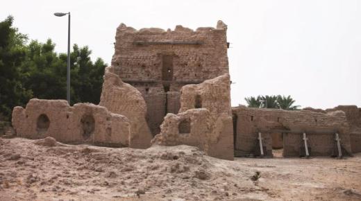 مبادرة بيتي القديم تشمل زيارة العديد من الأماكن التراثية في منطقة العين