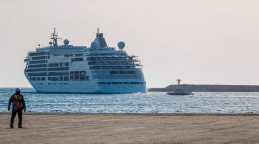 بيان من شركة البحر الأحمر حول عودة سفينة “كروز” إلى الميناء بعد الاشتباه في إصابة بـ”كورونا”