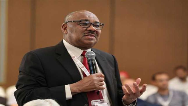 وزير المالية السوداني: خفض قيمة العملة خطوة للوصول إلى الاعفاء الدولي من الدين