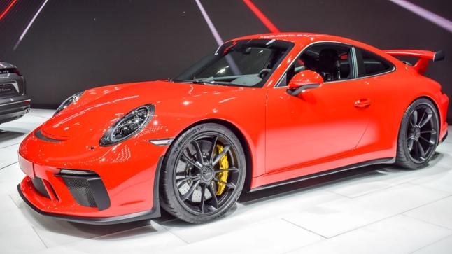 الكشف عن سيارة 911 GT3 الجديدة كلياً في معرض جنيف للسيارات