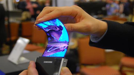 تقارير جديدة تفيد بأن مايقارب 150 مليون شاشة AMOLED المرنة سيتم شحنها في 2017