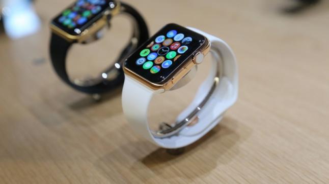 بعد إطلاق شركة آبل للجيل الثاني من الساعة الذكية Apple Watch فقد حققت مبيعات مذهلة خلال أسبوع واحد