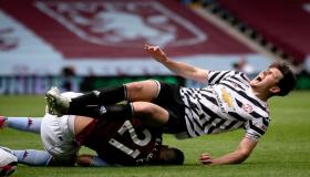 قائد مانشستر يونايد هاري ماجواير قد يغيب عن نهائي الدوري الأوروبي أمام فياريال