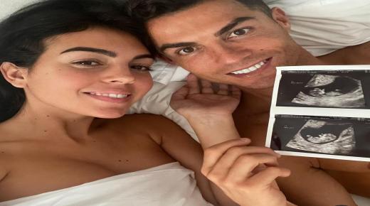 رونالدو ينتظر في انتظار توأم جديد