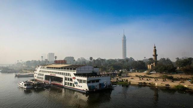 بمساعدة أصدقائها.. مقـتل سعودي على يد فتاة في مصر