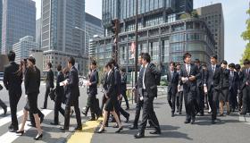 دراسة يابانية تفيد أن نسبة 44 في المائة من ساعات العمل الإضافي لا يدفع مقابلها