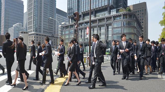 دراسة يابانية تفيد أن نسبة 44 في المائة من ساعات العمل الإضافي لا يدفع مقابلها