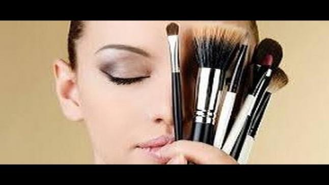 تفسير حلم وضع المكياج في المنام