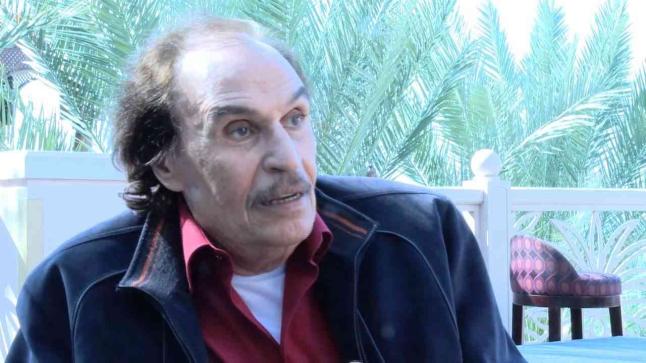 عزت العلايلي عن محمود ياسين: “كنا بنشارك في الأعمال الفنية اللي بتسقط منه”