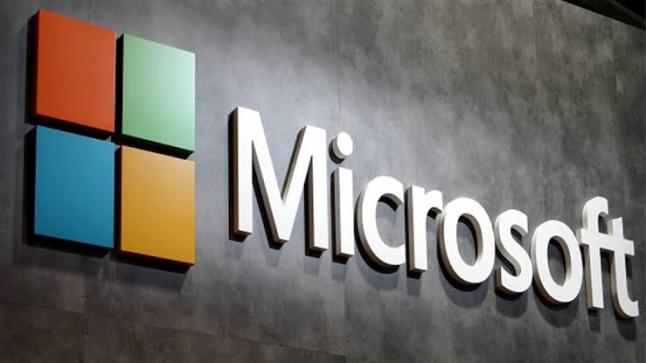 لأول مرة منذ مايو 2020.. قيمة مايكروسوفت السوقية تقترب من ابل