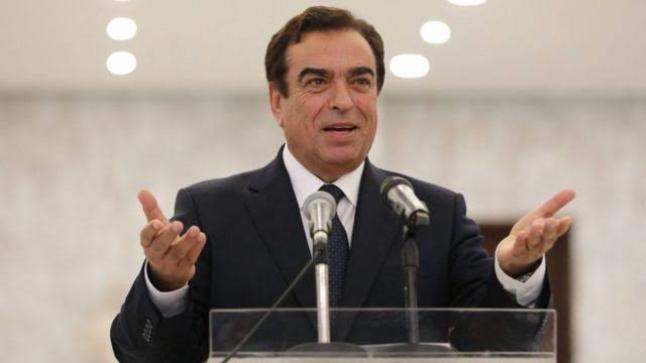 قرداحي ينفي حصوله على تعويض مالي لتقديم استقالته