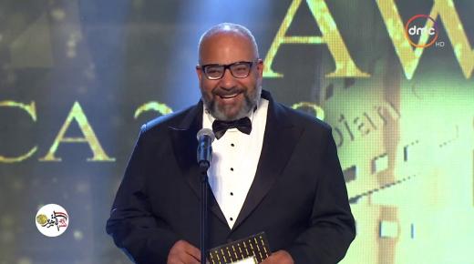 بيومي فؤاد: لن أمنع نفسي من مصافحة أي شخص ولو كان مصابا بكورونا