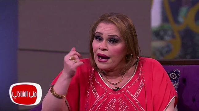 نادية العراقية: محمد عبد الوهاب قبلني بسبب غنائي أمامه ووعدني بتقديمي للجمهور