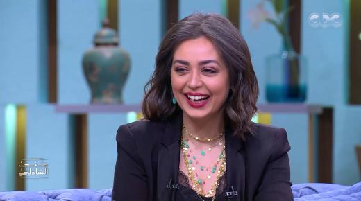 هبة مجدي تحتفل بعيد ميلاد والدتها: “ربنا ما يحرمني منك”