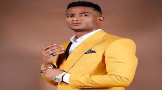 محمد رمضان: لا أخجل من ارتداء خواتم الألماظ.. وإشادة عمر الشريف وسم على صدري