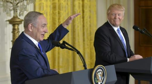 ترامب يكتفي بحث إسرائيل على كبح الأنشطة الاستيطانية دون التطرق لحل الدولتين