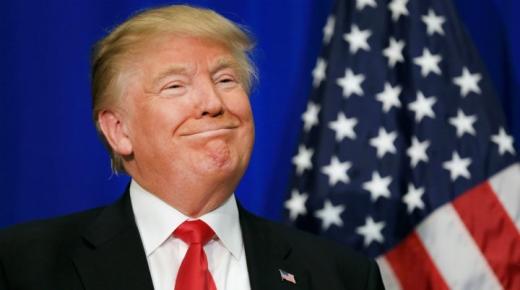 ترامب يحذر الشركات التي تسعى لنقل أنشطتها خارج البلاد