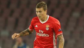 مانشستر يونايتد يقترب من التعاقد مع ليندلوف