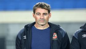 بعد هروبه من المؤتمر الصحفي.. نجم الأهلي السابق يهاجم فايلر